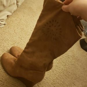Tan suede wedge boots - Knee high